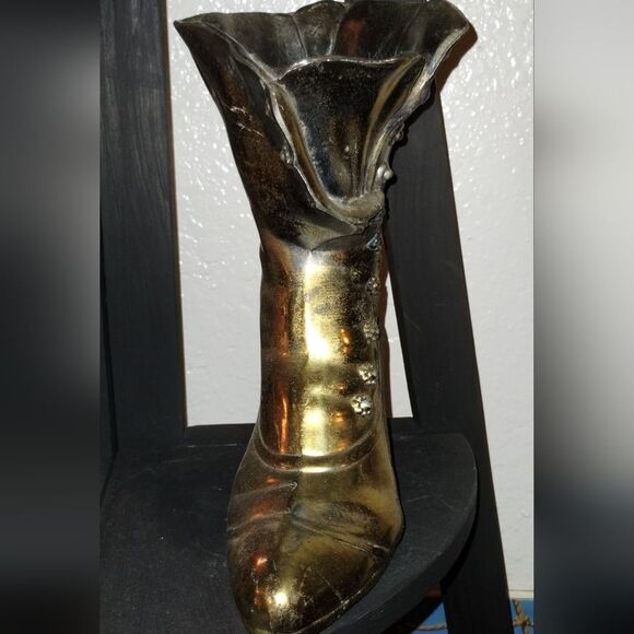 Vintage Victorian Gilded Bronze Metal, Gold tones, High Button Shoe Vase - Picture 2 of 9